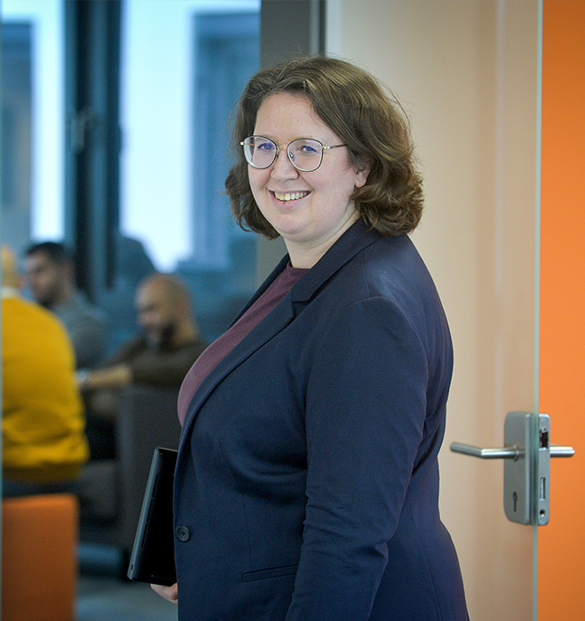 Jessica Schaaf, bereit für das nächste Meeting. Sie ist Geschäftsführerin von S&E Mobility, einem Ingenieurbüro aus Dortmund.